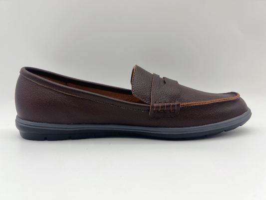 Ботинки работы удобного выскальзывания устойчивые мягко 2 Loafers дам кожи тона плоских кожаных