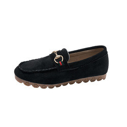 Loafers теплых женщин случайные, мягкая нижняя квартира бархата положительной величины обувают новые стили