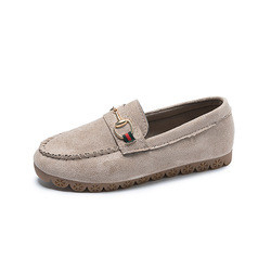 Loafers теплых женщин случайные, мягкая нижняя квартира бархата положительной величины обувают новые стили